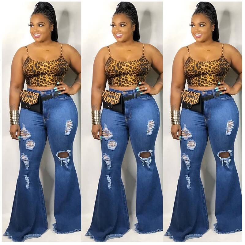 Plus Size Women's Flare Jeans - main picture