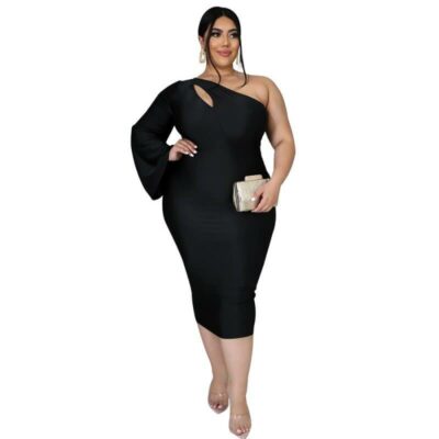 Plus Size Dresses To Wear With Sleeves - black color