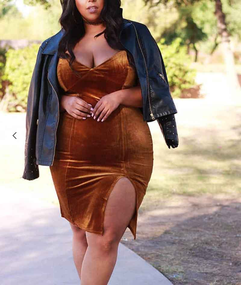 How To Become An Elegant Lady With Plus Size Fall Outfits-velvet dress-jacket
