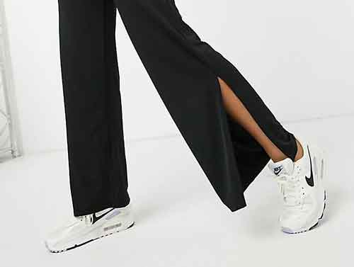 Latest Trend In Dressing-Choose-a-pair-of-sports-shoes-or-casual-shoes