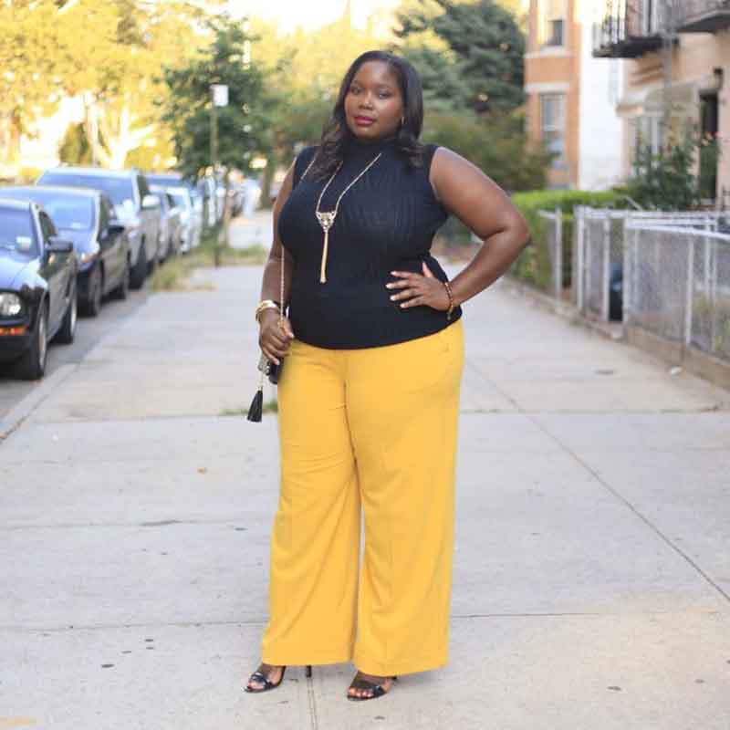 WHAT ARE SUITABLE OUTFITS FOR THICK GIRLS-Wide-leg-pants